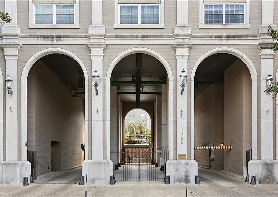 1st image of 1750 Saint Charles Ave APT 633