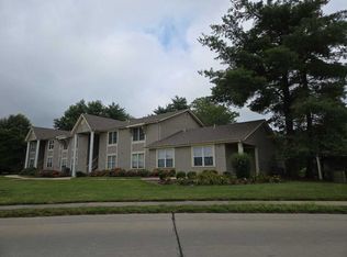 16 Sugarwood Ct, Saint Peters, MO 63376