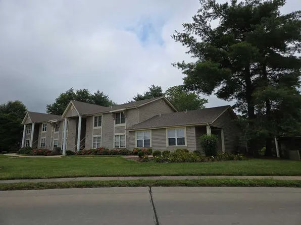 16 Sugarwood Ct, Saint Peters, MO 63376