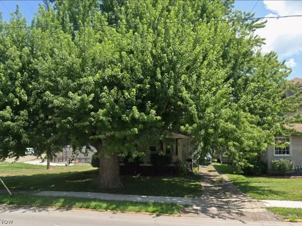 438 Main St N, Navarre, OH 44662