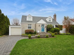 1759 Maurice Ave, East Meadow, NY 11554