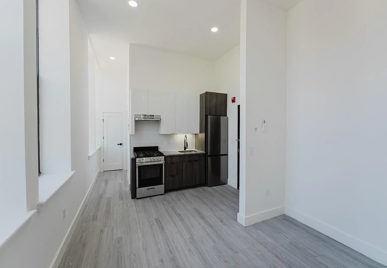 Studio, $1,431 — Photo 2
