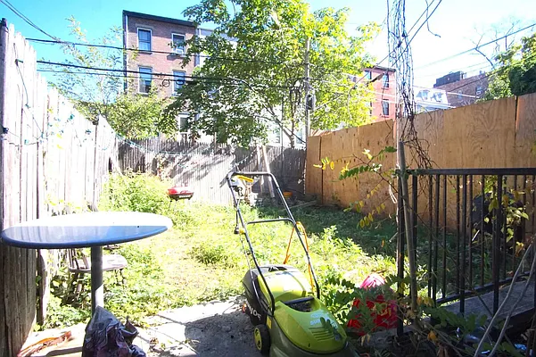 Rented by Lofts and Flats LLC | media 33