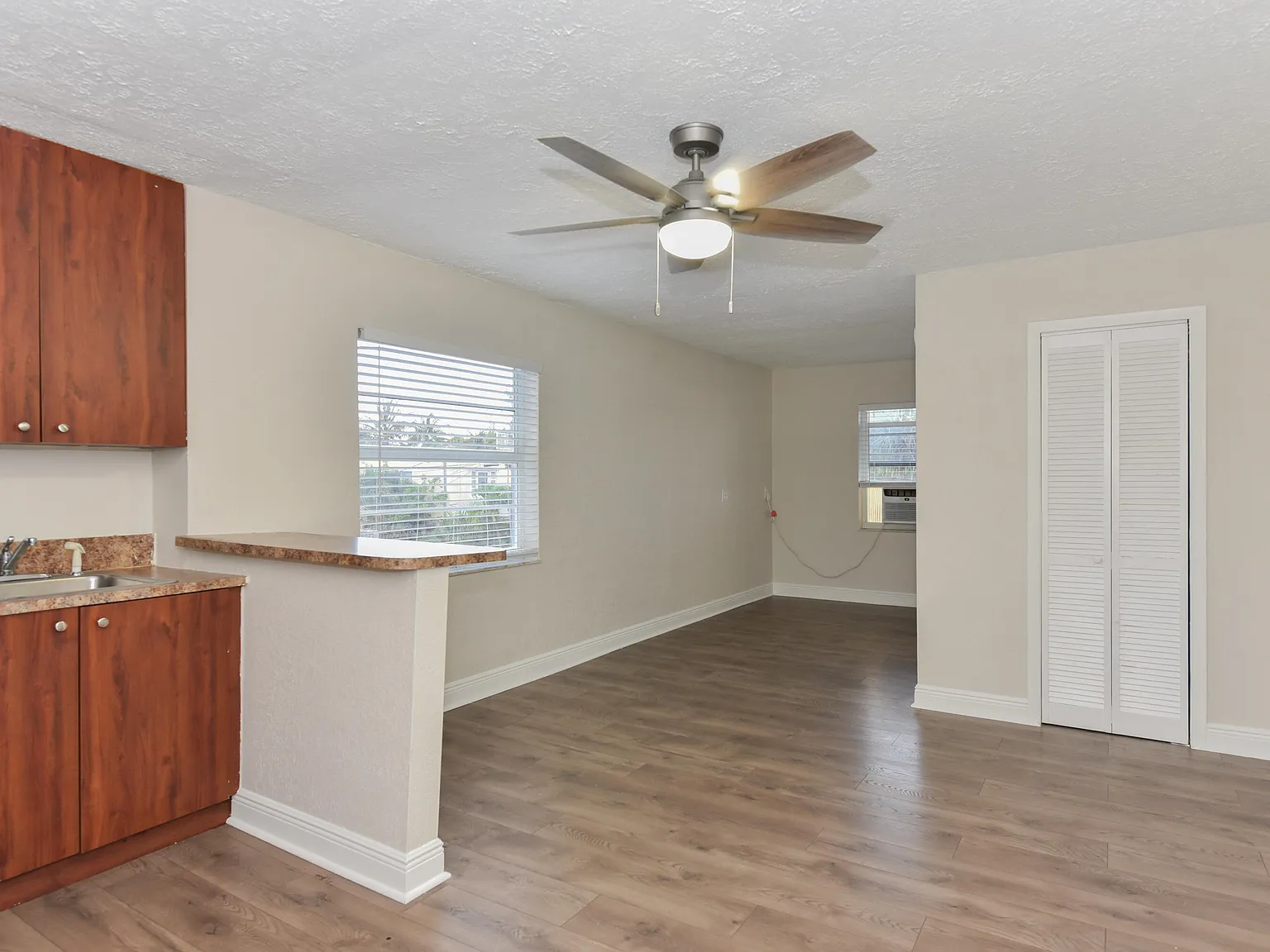 Studio, 1.0 bath, 400 sqft, $1,650 — Photo 1