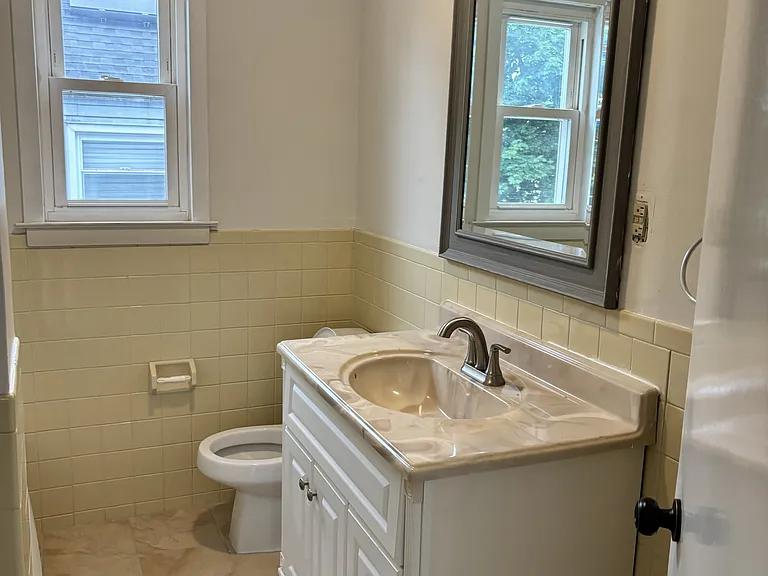 159 Park St #2 — Photo 4