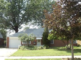 606 Walnut Dr, Euclid, OH