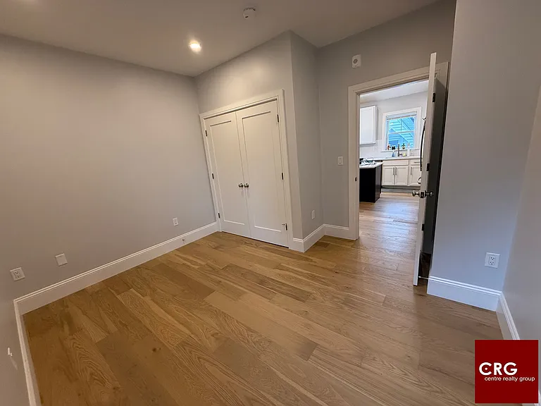 51 Fairbanks St #3L — Photo 5