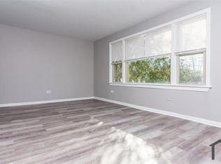 8213 S Exchange Ave APT 3, Chicago, IL 60617