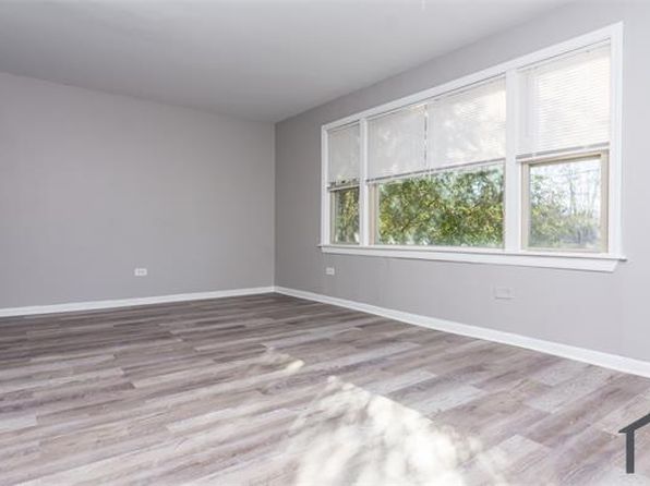 8213 S Exchange Ave APT 3