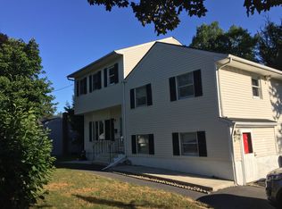 11 Knox Dr, New Windsor, NY 12553