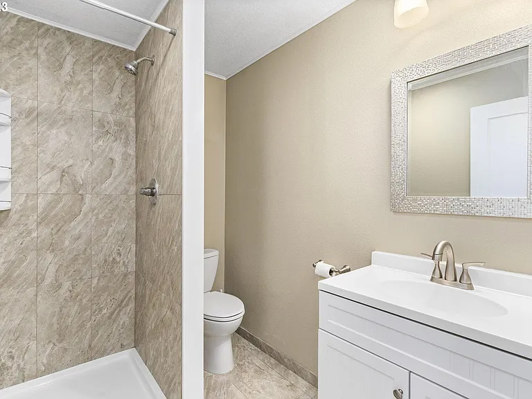 7615 SE Morrison St — Photo 12