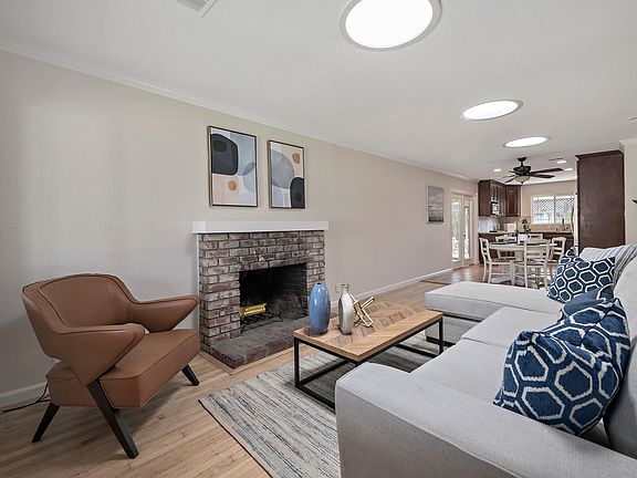 4th image of 1444 Revere Ave