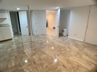 511 Islip Ave, Islip, NY 11751