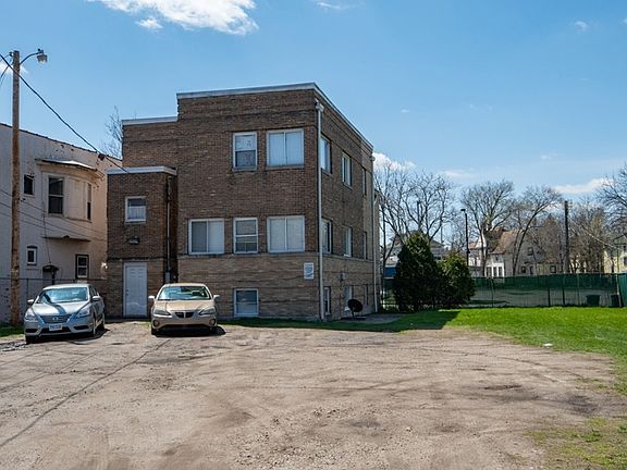 4th image of 407/409 W Lincolnway
