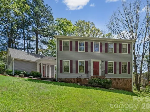 3065 Devonshire Dr, Rock Hill, SC 29732