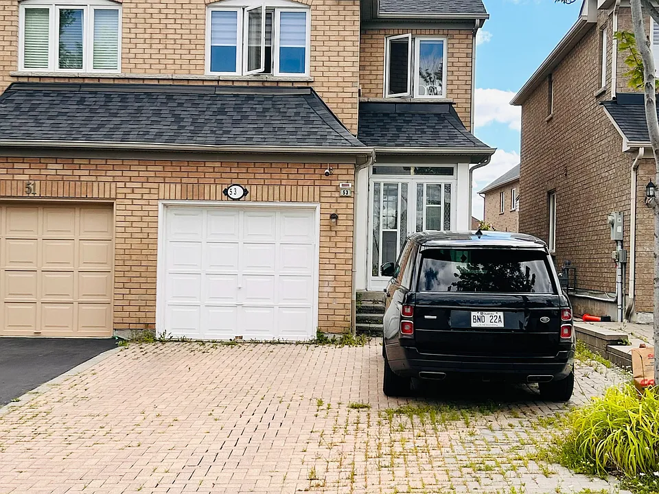 53 Tara Cres