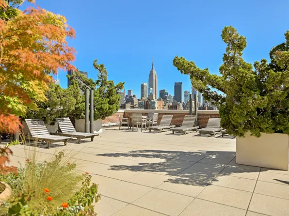 470 West 24th Street 2C image 13 of 14