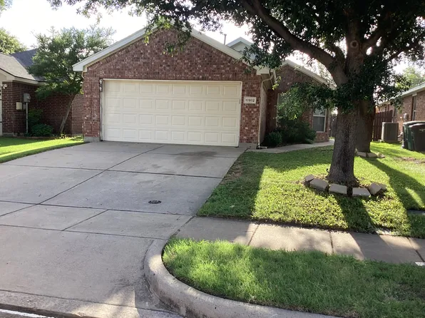 11912 Porcupine Dr, Fort Worth, TX 76244