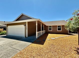 1065 Badger Ct, Santa Rosa, CA 95409