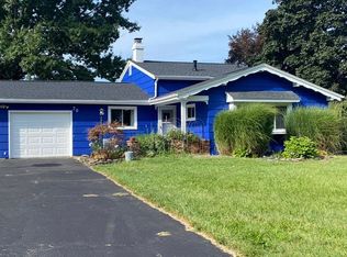 70 Ventura Rd, Rochester, NY 14624