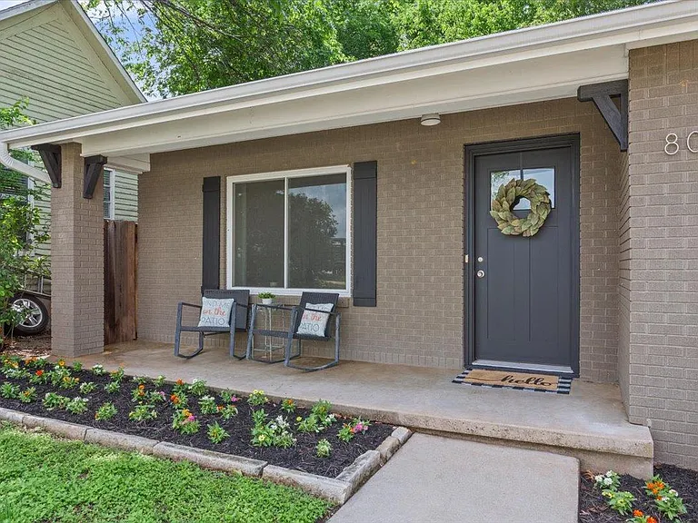 804 Ash St — Photo 32