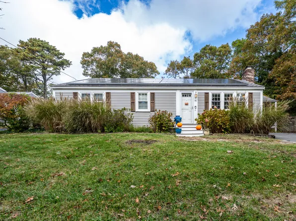 16 Uncle Stanleys Way, South Dennis, MA 02660
