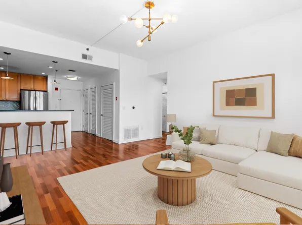 700 1st Street 16PR image 3 of 25