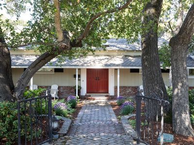 700 Laurelwood Dr, San Mateo, CA, 94403