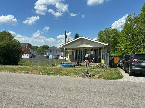 2005 Newton St, Bristol, VA 24201