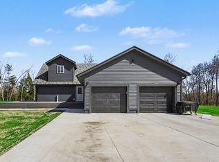 3233 Becker Rd, Muskegon, MI 49445