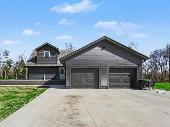 3233 Becker Rd, Muskegon, MI 49445