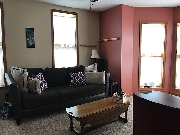 3rd image of 603 N William St