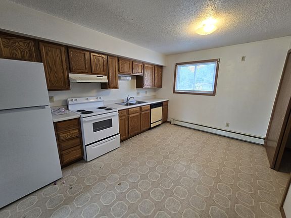 5th image of 101 16th Ave NW #26