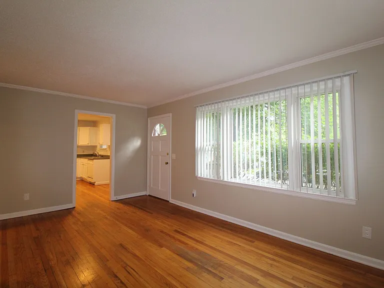 5314 Linden St — Photo 4