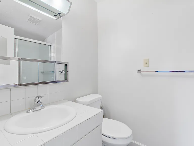 2044 Sunrise Cir — Photo 23