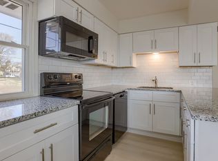 1056 S 29th St #5, Omaha, NE 68105