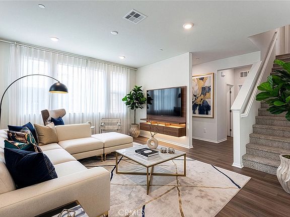 4th image of 40822 Melrose Dr