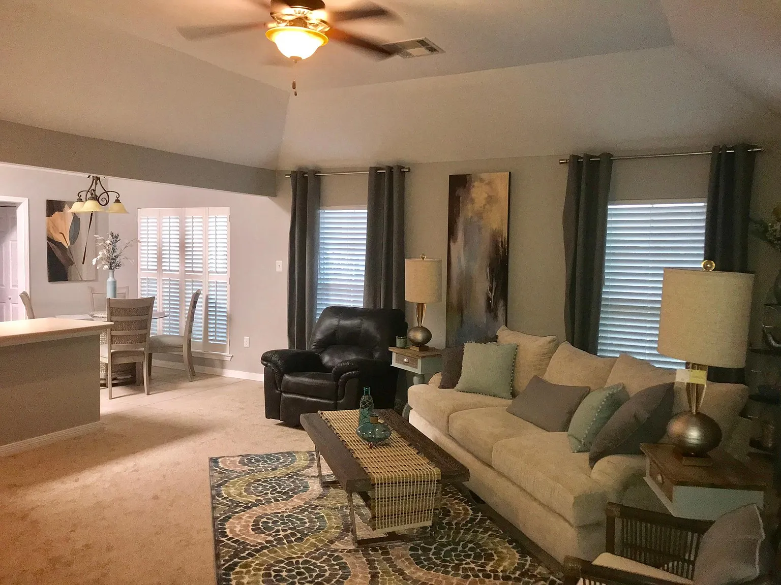 36 Hollycrest Blvd — Photo 3