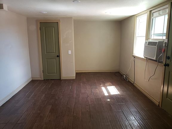 3rd image of 2800 Altura Ave