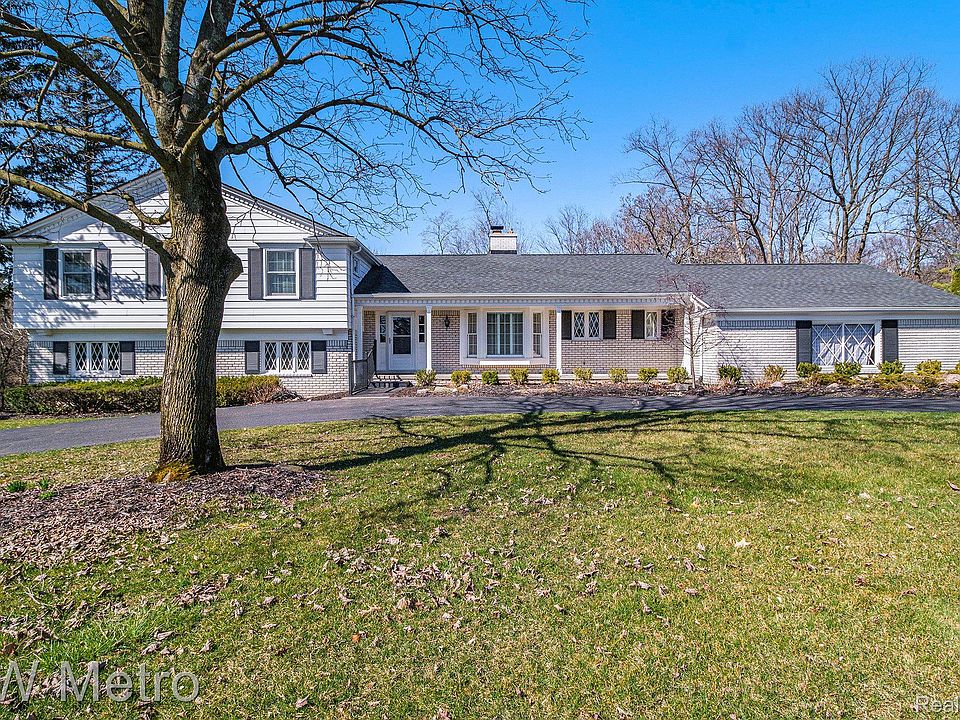 1st image of 28233 Danvers Dr
