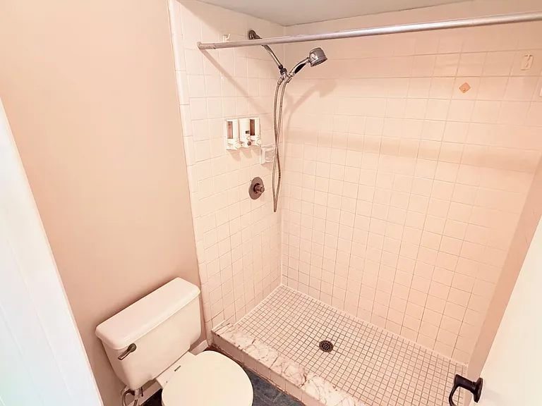 124 Clear Lake Cir — Photo 18