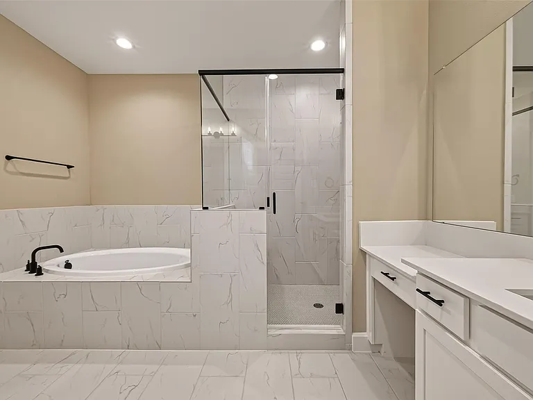 4309 Dickson St #B — Photo 41