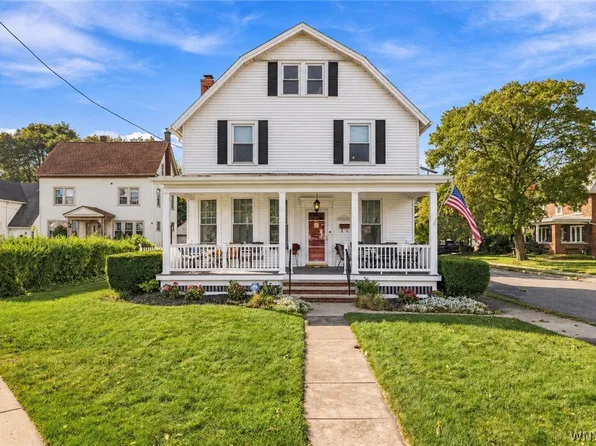 4140 Lewiston Rd, Niagara Falls, NY 14305