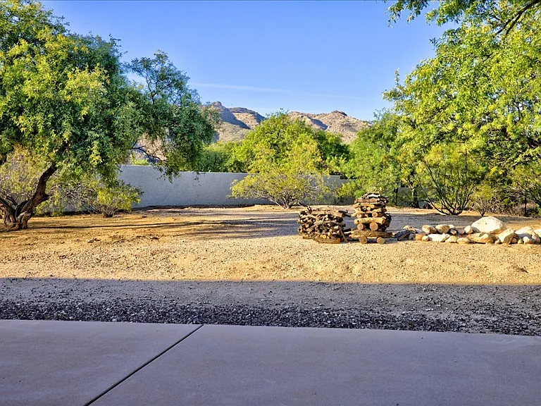 4750 N Bonanza Ave — Photo 48