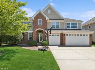 1695 Joseph Ct, Buffalo Grove, IL 60089