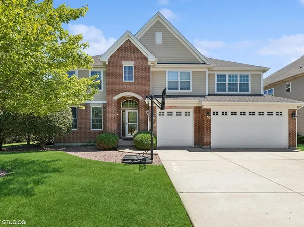 1695 Joseph Ct, Buffalo Grove, IL 60089