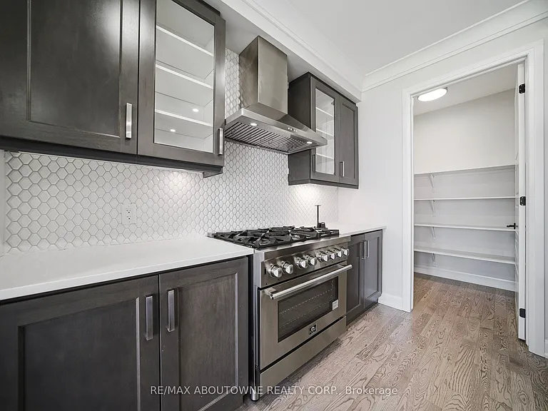 3281 Post Rd — Photo 17