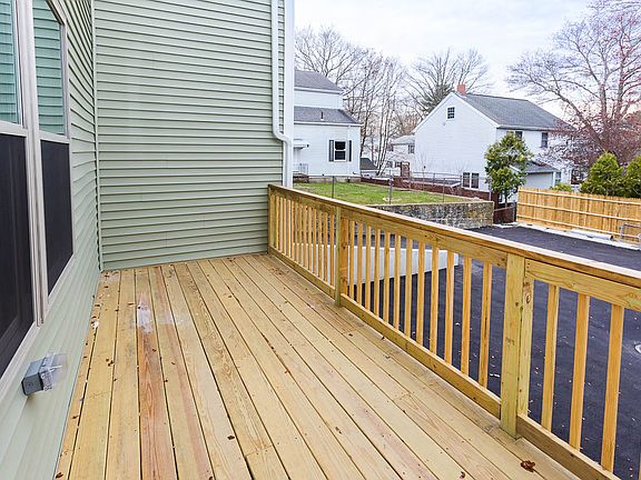 5th image of 474 Fulton St #1