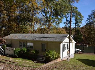 720 Dogwood Ln, Townville, SC 29689