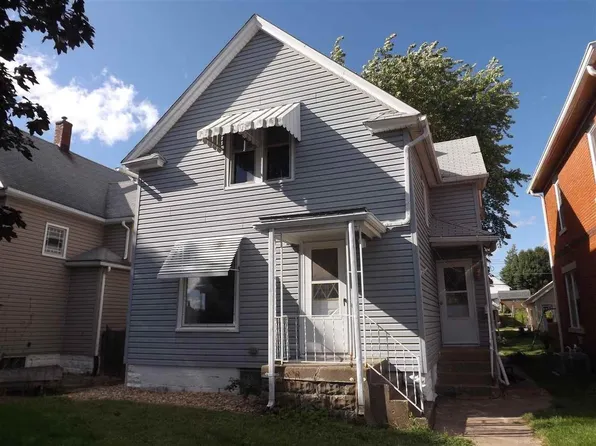 407 17th Ave, Moline, IL 61265